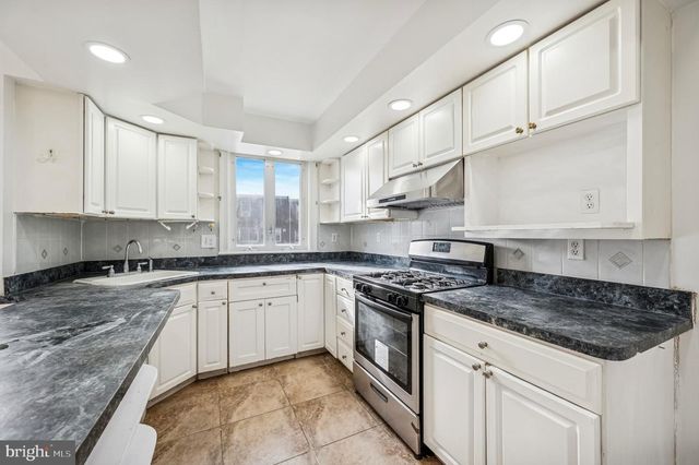 2930 GLENVIEW ST, Philadelphia, PA 19149