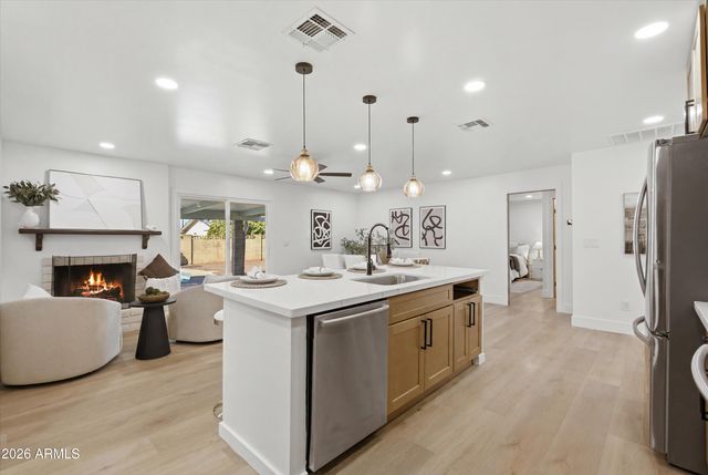 4117 W SAN MIGUEL Avenue, Phoenix, AZ 85019