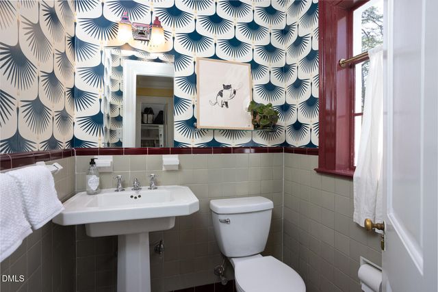 1014 W Forest Hills Boulevard, Durham, NC 27707