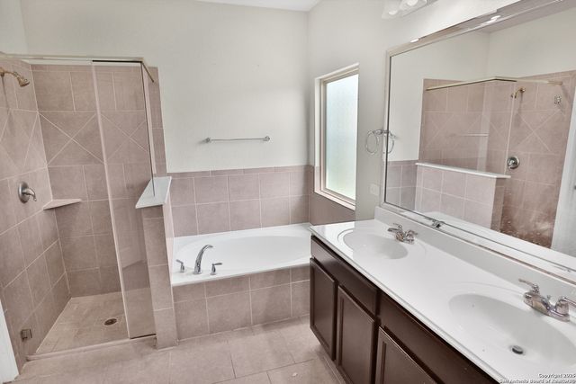8228 Llano Parke, San Antonio, TX 78254