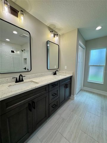 11997 N CONDOR DR, Dunnellon, FL 34433