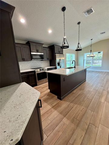 11997 N CONDOR DR, Dunnellon, FL 34433