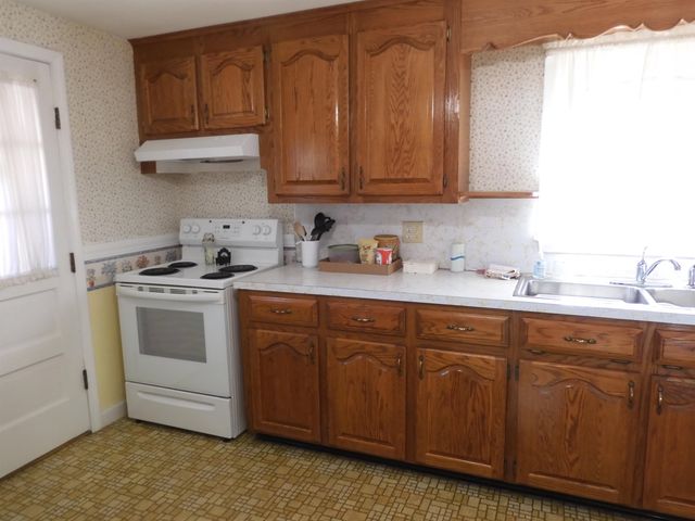 146 South Policy Street, Salem, NH 03079