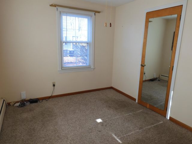 146 South Policy Street, Salem, NH 03079