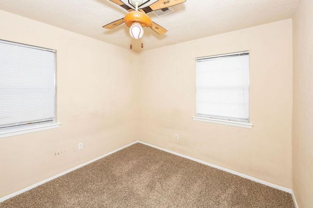 4625 SE Aberdeen Ave, Lawton, OK 73501