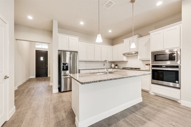 2053 St Andrews Way, Argyle, TX 76226