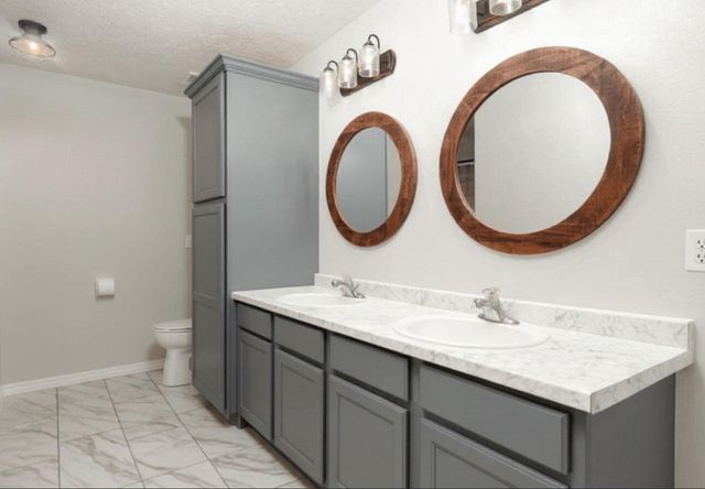 503 Cedar Lane, Willard, MO 65781