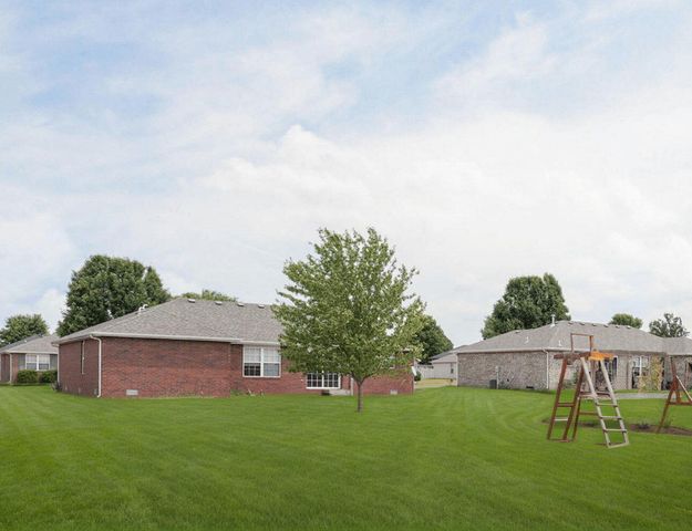 503 Cedar Lane, Willard, MO 65781