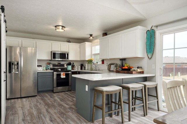 503 Cedar Lane, Willard, MO 65781