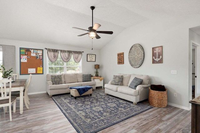 503 Cedar Lane, Willard, MO 65781