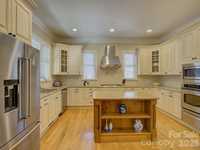 3912 Lake Spring Cove Court, Denver, NC 28037