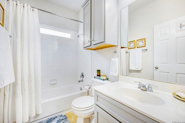 12202 Dewitt Way, San Antonio, TX 78253