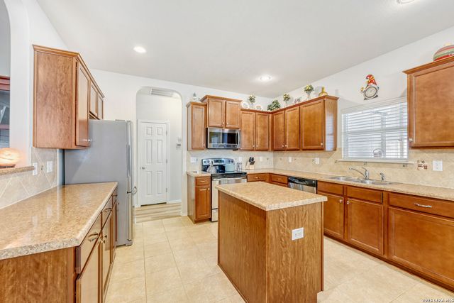 12202 Dewitt Way, San Antonio, TX 78253