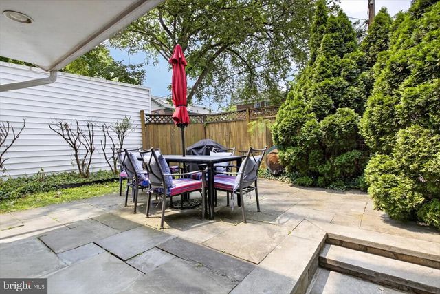 5316 42ND ST NW, Washington, DC 20015