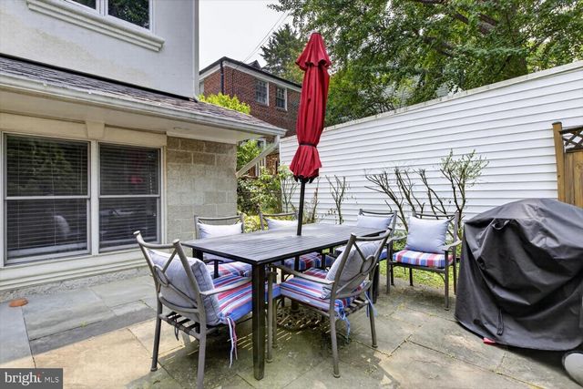 5316 42ND ST NW, Washington, DC 20015