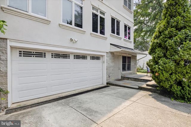 5316 42ND ST NW, Washington, DC 20015