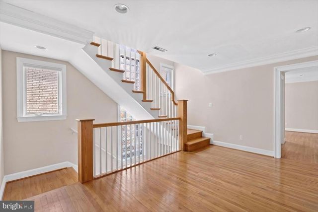 5316 42ND ST NW, Washington, DC 20015