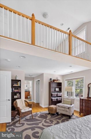 5316 42ND ST NW, Washington, DC 20015