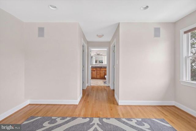 5316 42ND ST NW, Washington, DC 20015