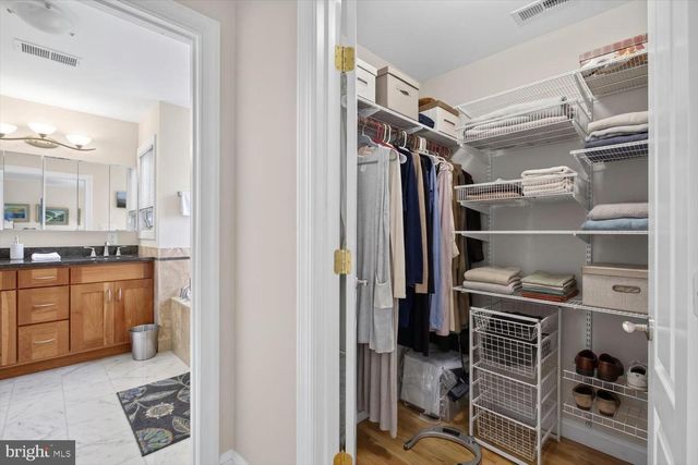 5316 42ND ST NW, Washington, DC 20015