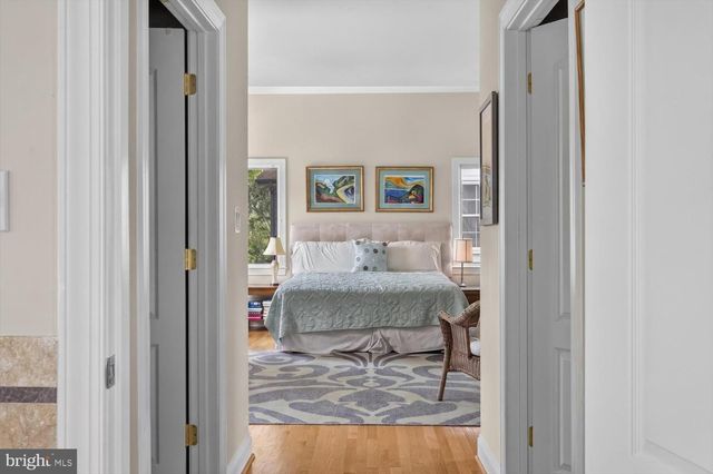 5316 42ND ST NW, Washington, DC 20015