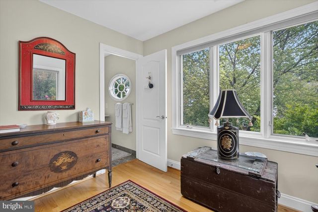 5316 42ND ST NW, Washington, DC 20015