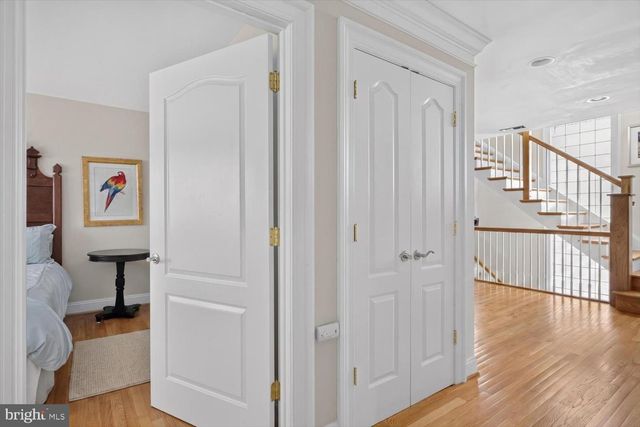 5316 42ND ST NW, Washington, DC 20015