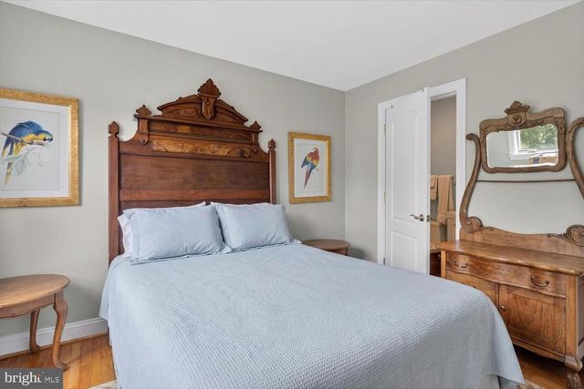 5316 42ND ST NW, Washington, DC 20015