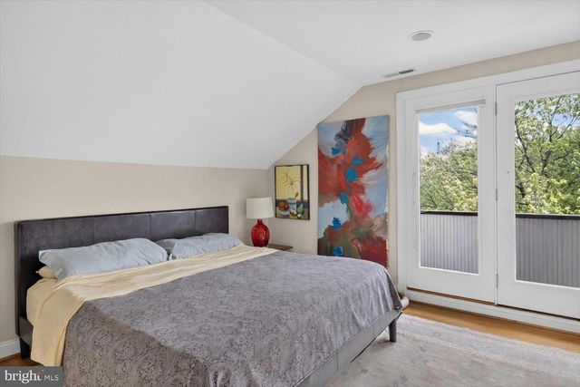5316 42ND ST NW, Washington, DC 20015