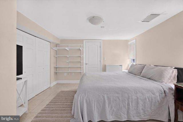 5316 42ND ST NW, Washington, DC 20015