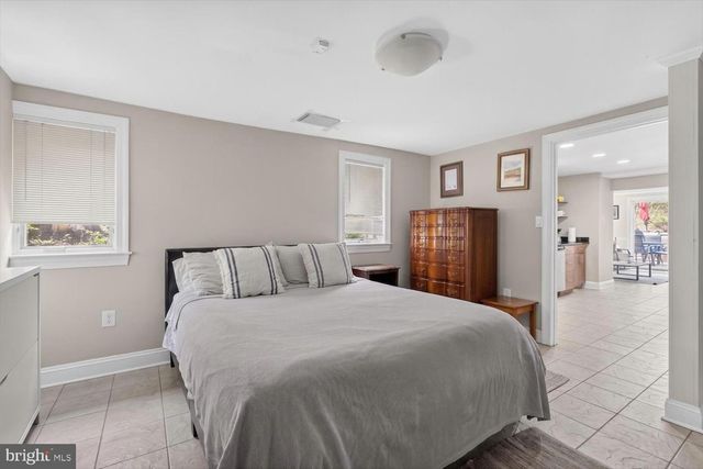 5316 42ND ST NW, Washington, DC 20015