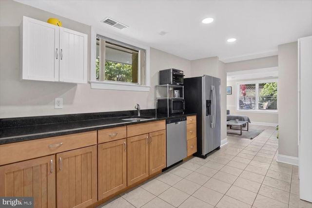 5316 42ND ST NW, Washington, DC 20015