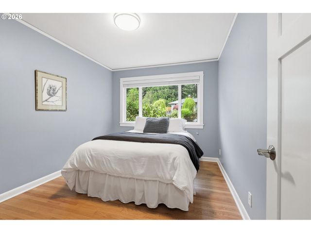 3015 Sw WESTWOOD Dr, Portland, OR 97225