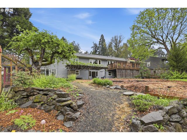 3015 Sw WESTWOOD Dr, Portland, OR 97225