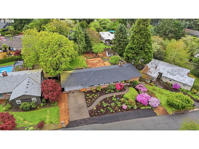 3015 Sw WESTWOOD Dr, Portland, OR 97225