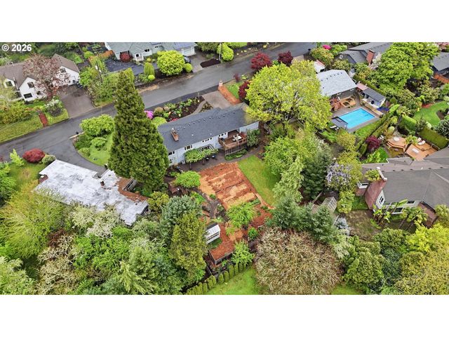 3015 Sw WESTWOOD Dr, Portland, OR 97225