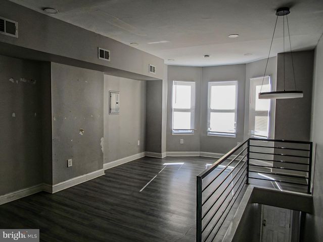 136 N 52ND ST N, Philadelphia, PA 19139