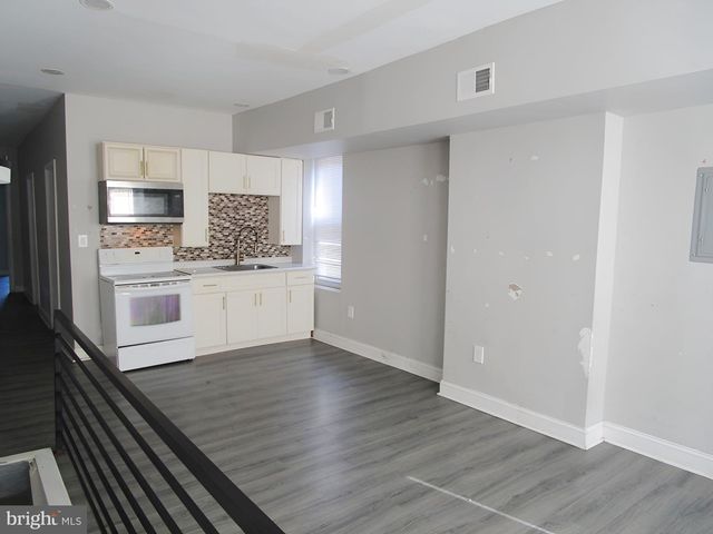 136 N 52ND ST N, Philadelphia, PA 19139