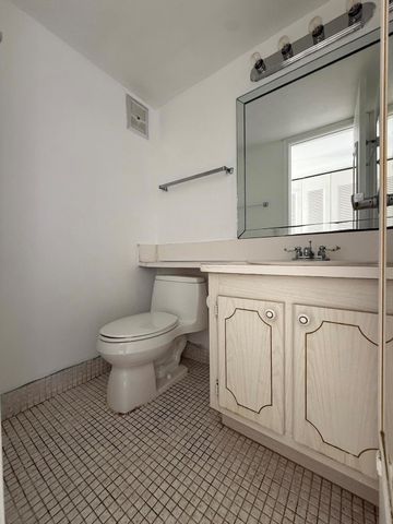 89 Northampton E E, West Palm Beach, FL 33417