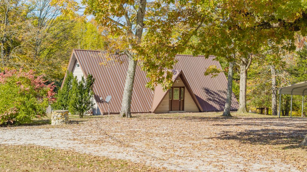 679A Bell Phipps Road, Monticello, KY 42633