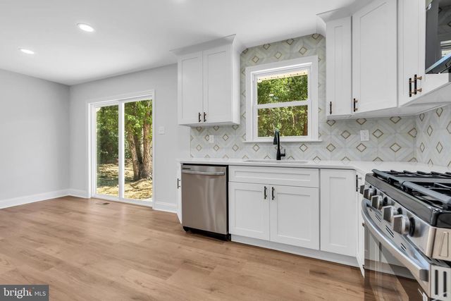 143 OAK PINES BLVD, Pemberton, NJ 08068