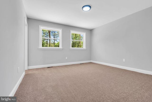 143 OAK PINES BLVD, Pemberton, NJ 08068