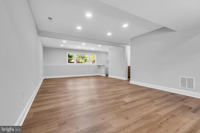 143 OAK PINES BLVD, Pemberton, NJ 08068