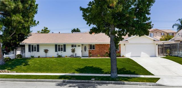 18281 Avolinda, Yorba Linda, CA 92886