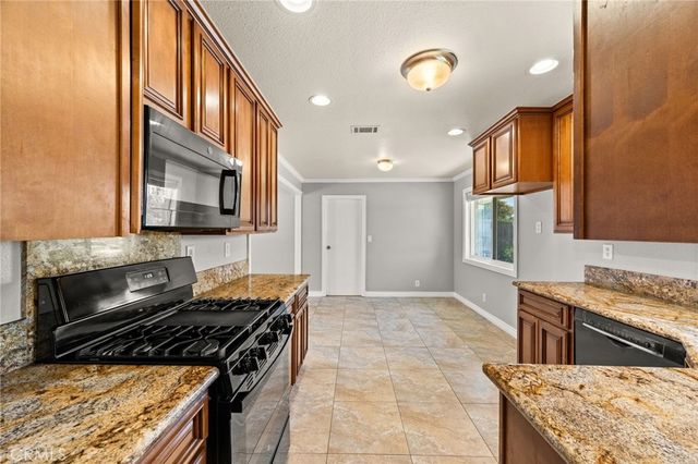 18281 Avolinda, Yorba Linda, CA 92886
