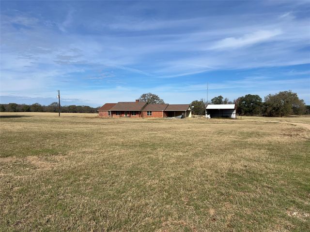 1250 County Road 2280, Telephone, TX 75488