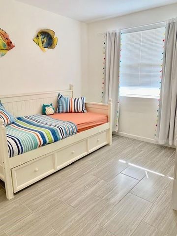 16531 NE 35th Avenue, North Miami Beach, FL 33160