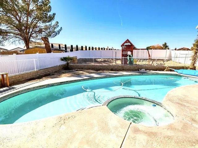 13160 Riverview, Victorville, CA 92395
