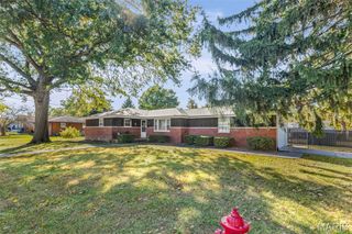 300 S Walnut Street, Bethalto, IL 62010