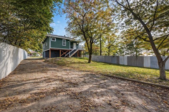 910 Rosewick Street, Houston, TX 77015